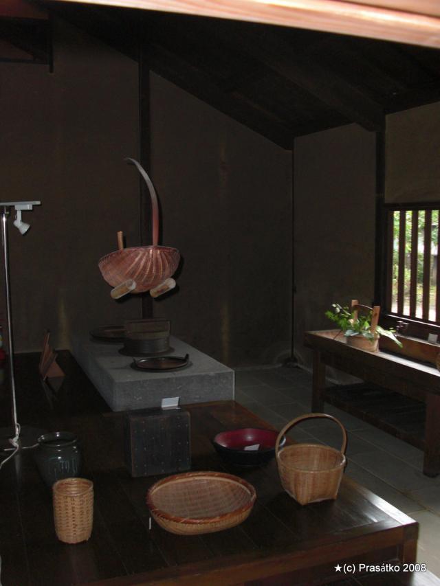 Uvnitř - samurajská kuchyň