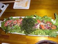 Sašimi, řasy a zelenina