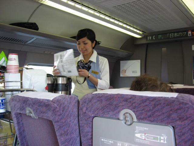 Obsluha v Shinkansenu