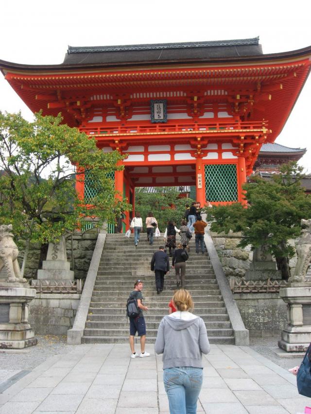 Brána do Kiyomizu-dera